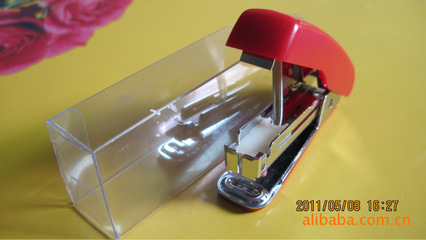 本廠直銷高品質(zhì)環(huán)保迷你型訂書機(jī),廠家直銷,價(jià)格實(shí)惠 - 本廠直銷高品質(zhì)環(huán)保迷你型訂書機(jī),廠家直銷,價(jià)格實(shí)惠廠家 - 本廠直銷高品質(zhì)環(huán)保迷你型訂書機(jī),廠家直銷,價(jià)格實(shí)惠價(jià)格 - 紹興百勝文教用品 - 